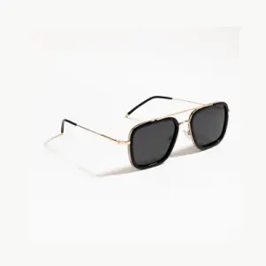 avenger  sunglasses